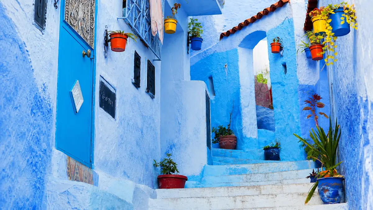 Chefchaouen travel guide showing the blue Medina in northern Morocco